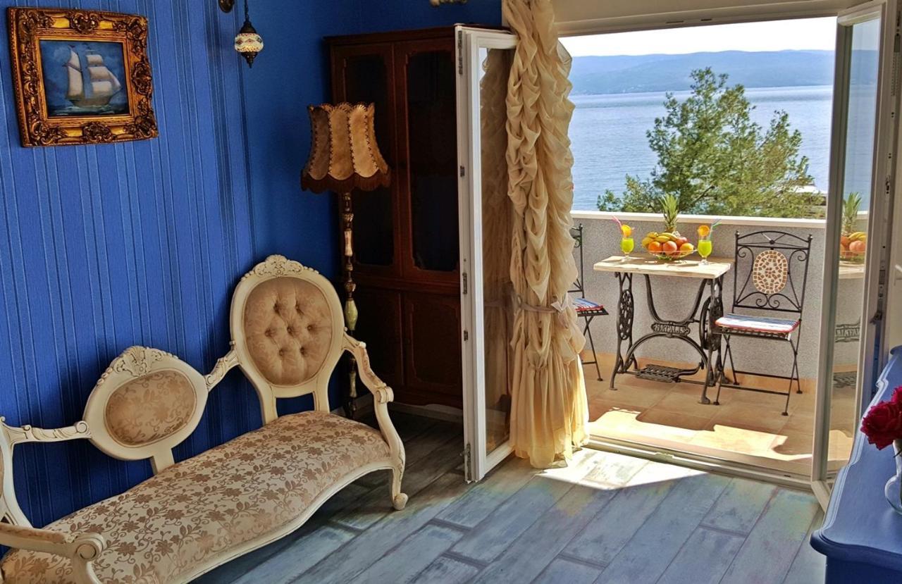 Apartments By The Sea Krilo Jesenice, Omis - 15145 Jesenice  Extérieur photo
