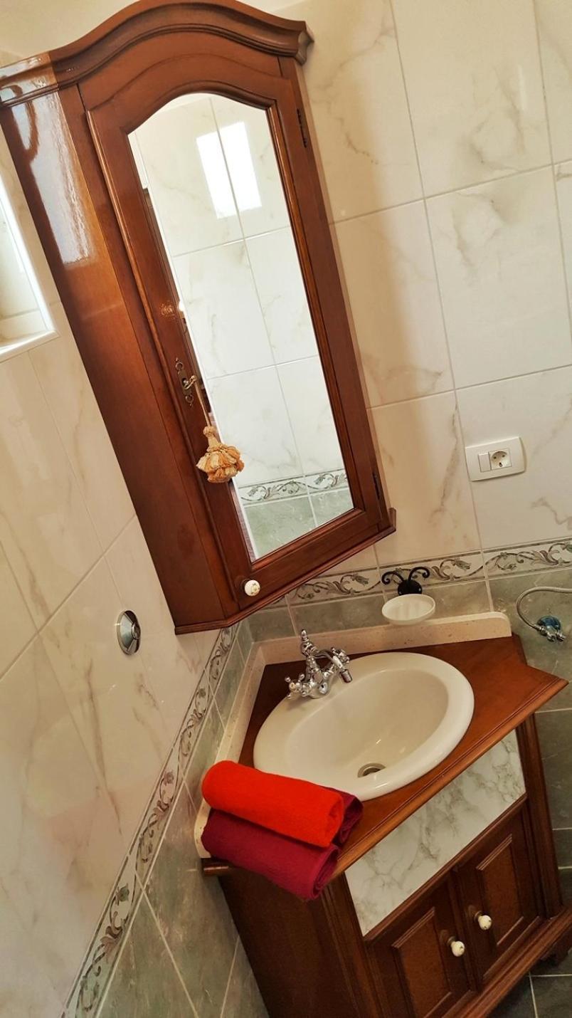 Apartments By The Sea Krilo Jesenice, Omis - 15145 Jesenice  Chambre photo