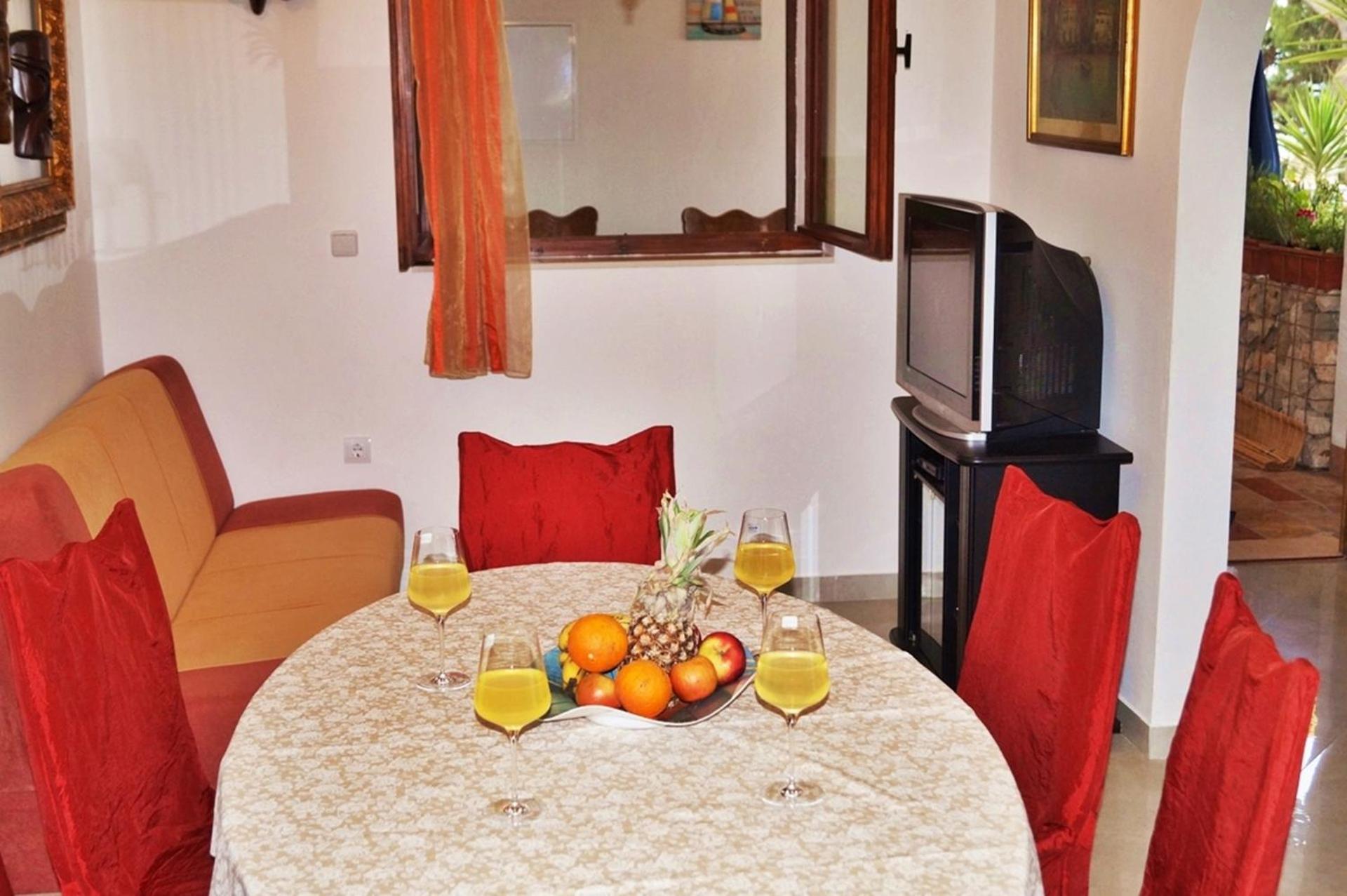 Apartments By The Sea Krilo Jesenice, Omis - 15145 Jesenice  Chambre photo